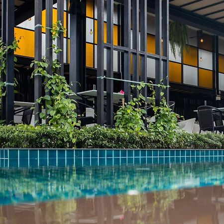 Blue Lagoon Hotel Chiang Rai Exterior photo